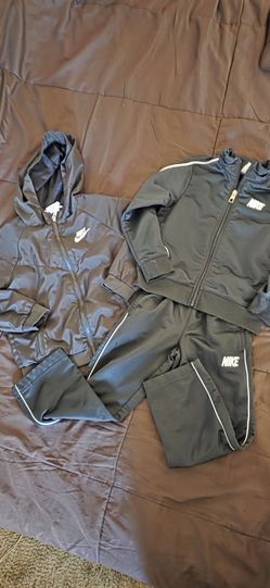 Nike Tracksuit and Windbreaker Jacket Set
