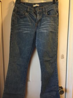 Women Levies size 4M