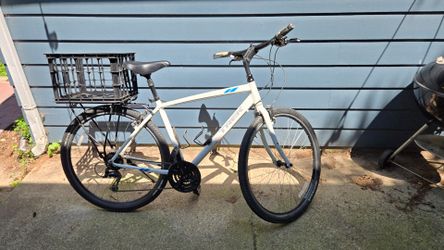 Bike - Trek Verve 3