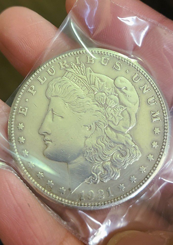 1921 s morgan silver    dollar 