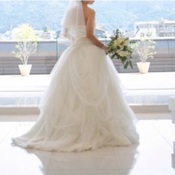 New Vera Wang Wedding Dress