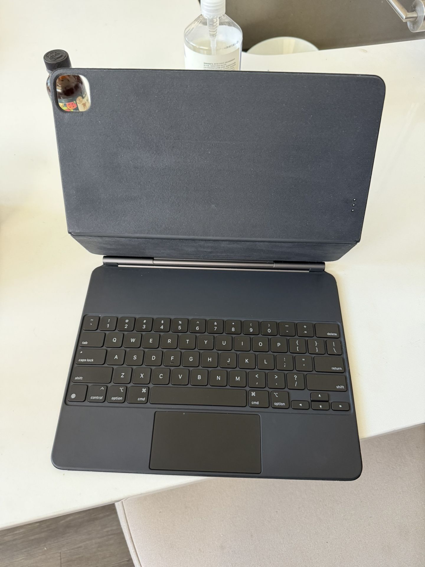 Apple Magic Keyboard 12.9 Inch