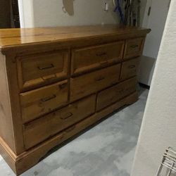 Pine Wood Dresser And Mirror 