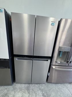 Refrigerator 