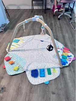 Lovevery the play gym