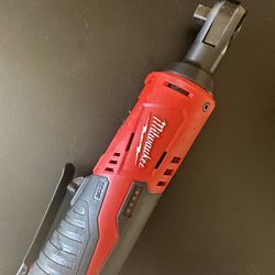 M12 Milwaukee 3/8 Ratchet
