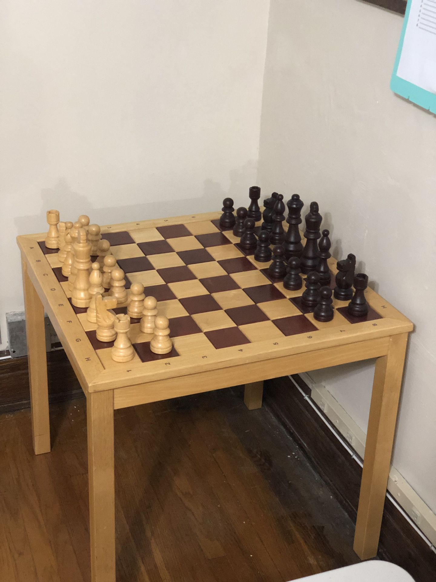 Wood chess table set and pieces