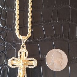 Cross Pendant And Chain Set 
