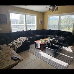Sectional Couch With Chase