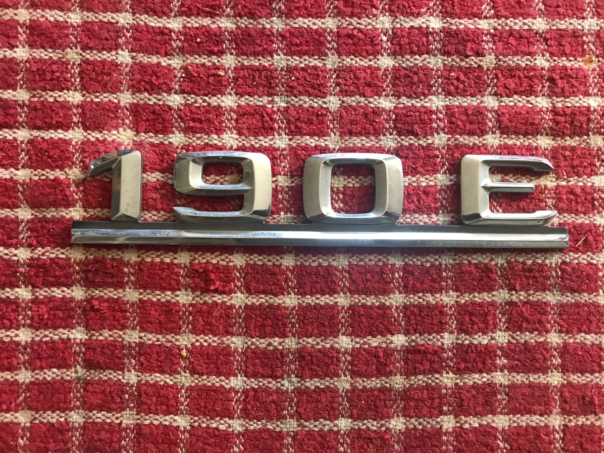 Mercedes-Benz 190 E Emblem