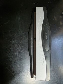 Hole puncher