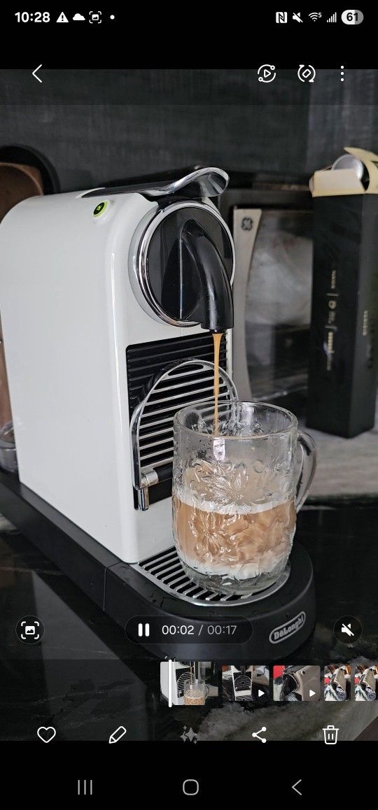 Nespresso CitiZ De'Longhi Coffee Machine