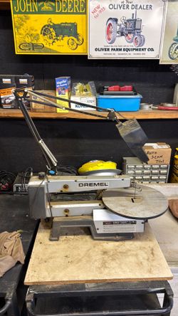 Dremel, model 1671, 16” scroll saw