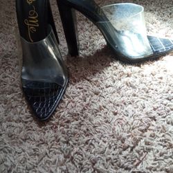 So Me Black Heel