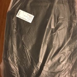 FLOOR MATS BLACK .NEVER USE ,BRAND NEW