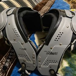 Schutt football pads air