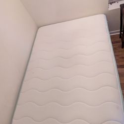 Bed matress and bed frame