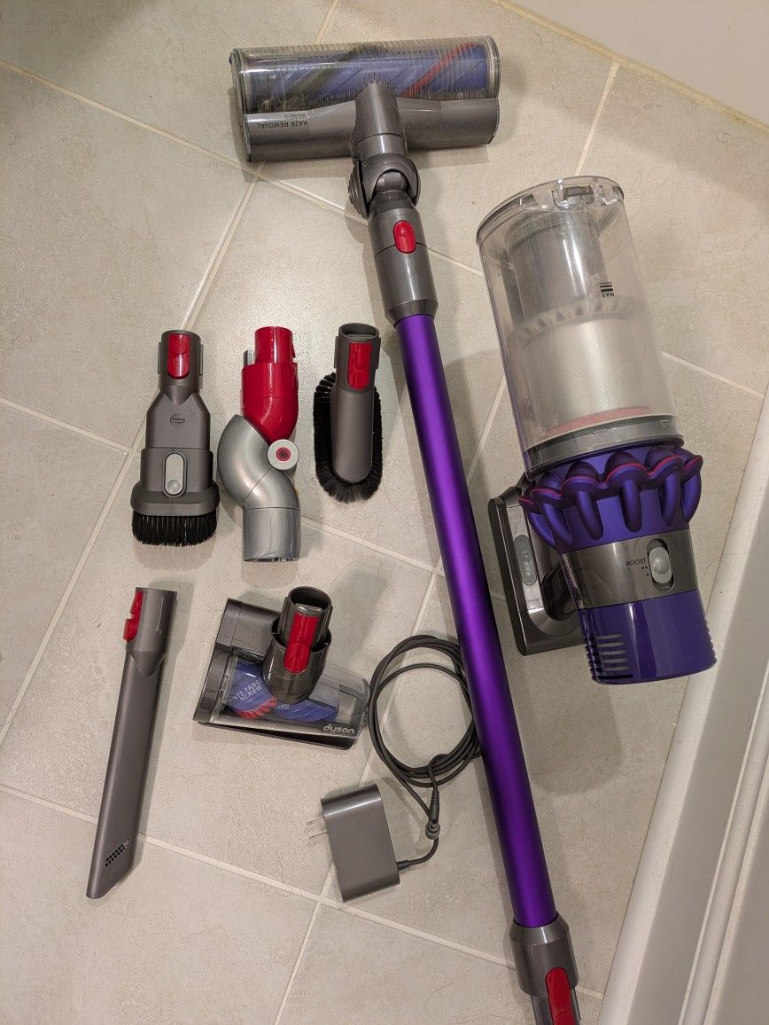 Dyson V10 Animal Cordless Vacuum Cleaner 