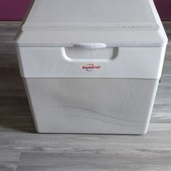 Koolatron XL 52qt Thermoelectric Cooler / Warmer Travel Mini Fridge
