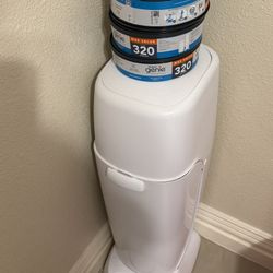 Diaper Gene With 3 Refill Bags 