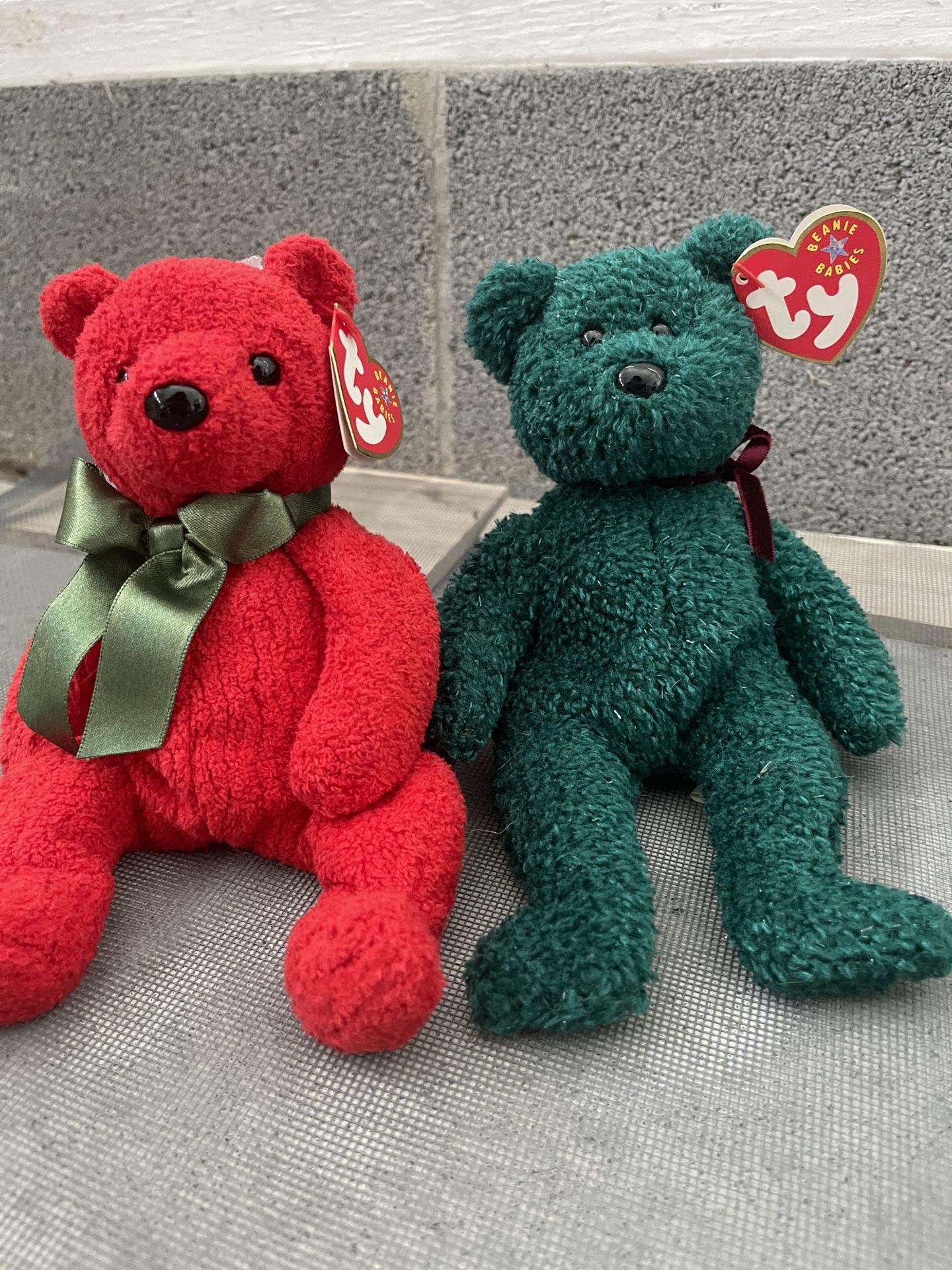 TY Beanie Baby 2001 Holiday Teddy Green Bear & Mistletoe the Red Bear” 2000
