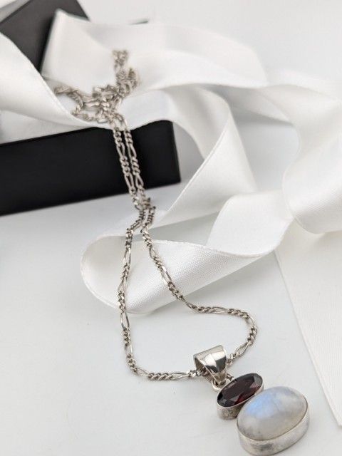 925 SOLID STERLING SILVER NATURAL MOONSTONE, RED CRYSTAL PENDANT