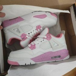 Jordan 4’s “White n Pink”