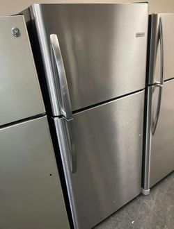 Deal: Frigidaire Stainless Top Mount Refrigerator – delivery available