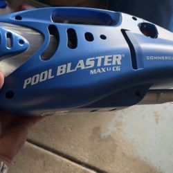 Pool Vacuum 