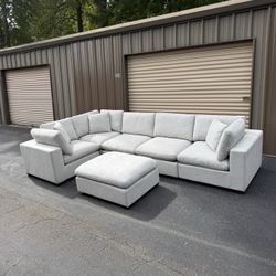 LIKE-NEW Thomasville Gray Modular Sectional Couch w/ Ottoman - Delivery Available!