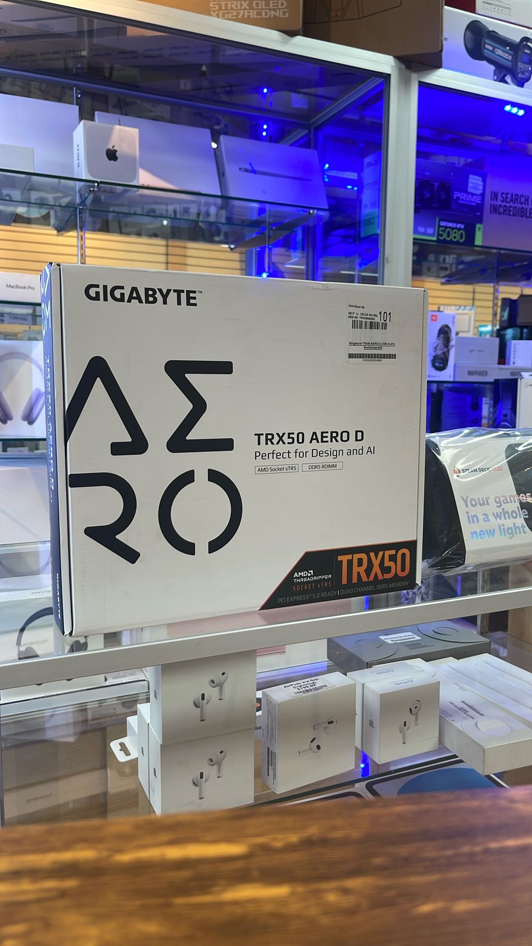 Gigabyte TRX50 Aero D Motherboard