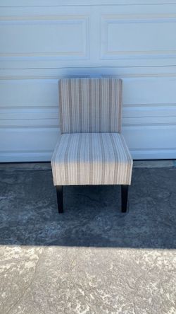 White And Brown Elegant Chairs 