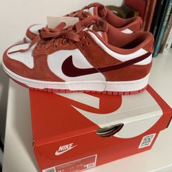 Nike Dunk W7.5