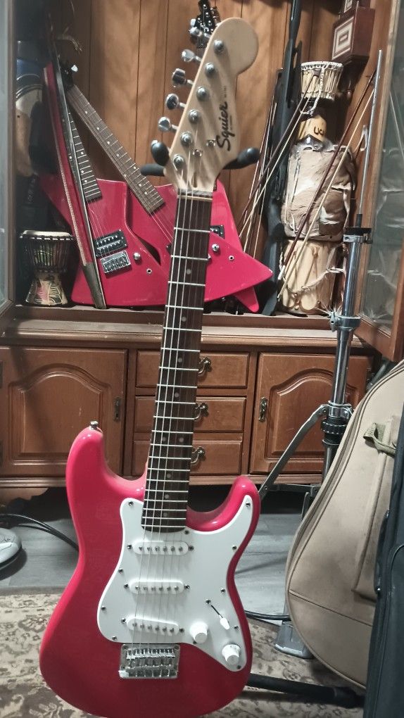 Fender Squier 3/4 Mint Condition