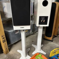 Dynaudio Evoke 20