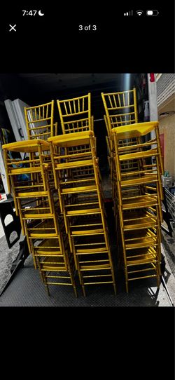 Chararvi chairs for r,e,n,t