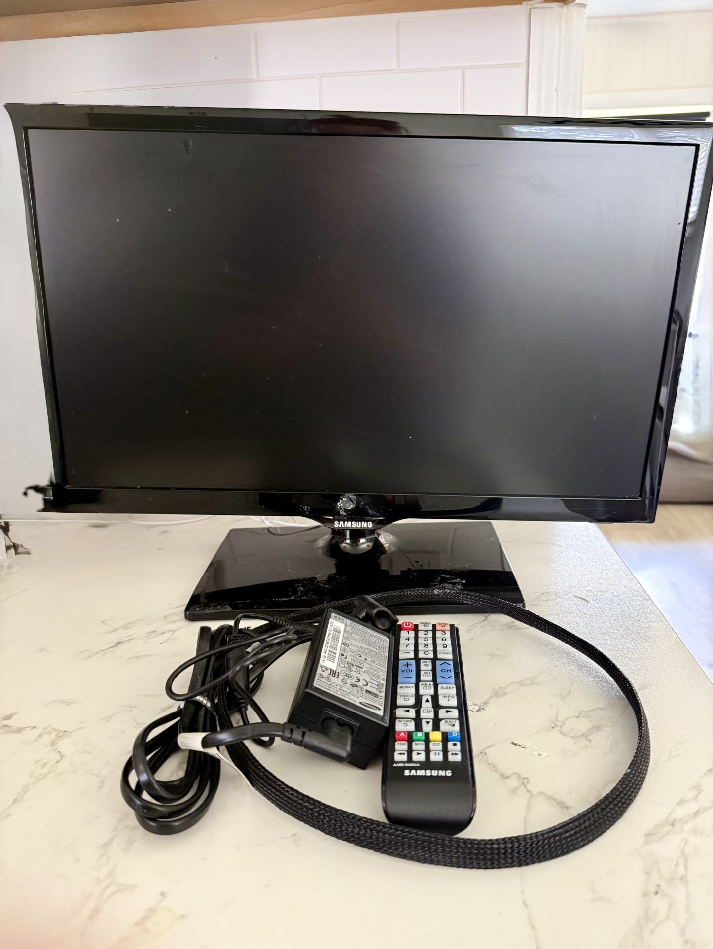 Samsung Tv 22”