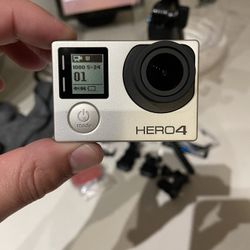 Like new GoPro Hero4 Silver