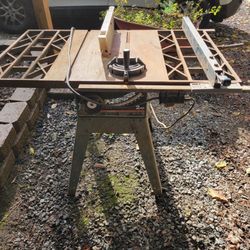 TABLE SAW