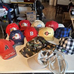 Lot of 12 Vintage 90’s 00’s Sports Hats Caps Budweiser, USA, Aztecs, Padres