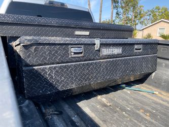 Truck box low profile full size truck