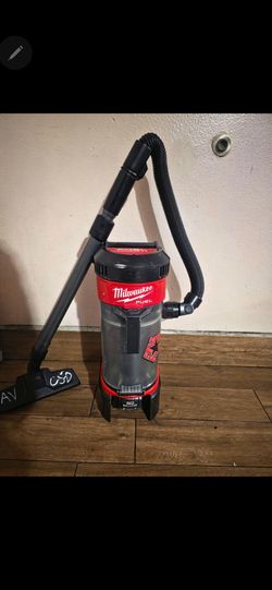 Milwaukee Fuel Cordless backpack vacuum