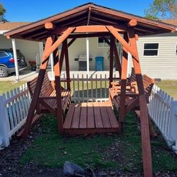 Outdoor Swing 
