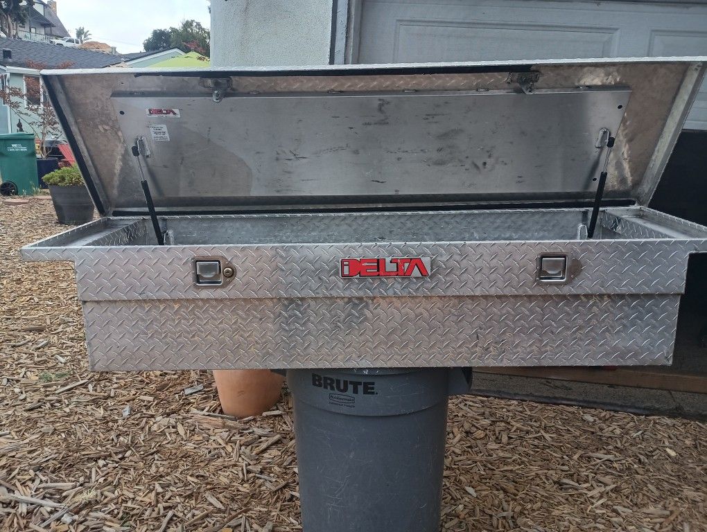 Delta Tool Box Used