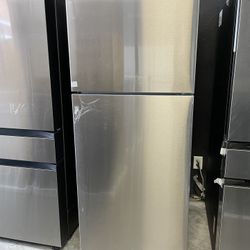 Samsung 17.5 Cu 28 in. 17.5 cu. ft. Standard Depth Top Freezer Refrigerator in Stainless Steel with All-Around Cooling