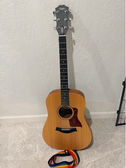 Taylor Big Baby Acoustic Guitar – Great Condition + Strap