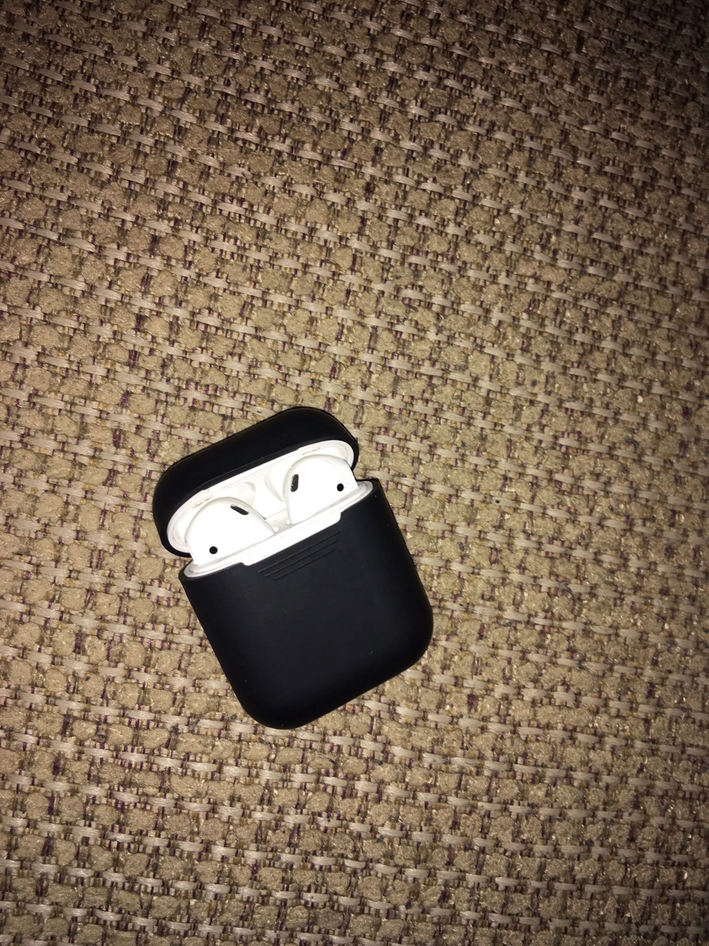AirPods