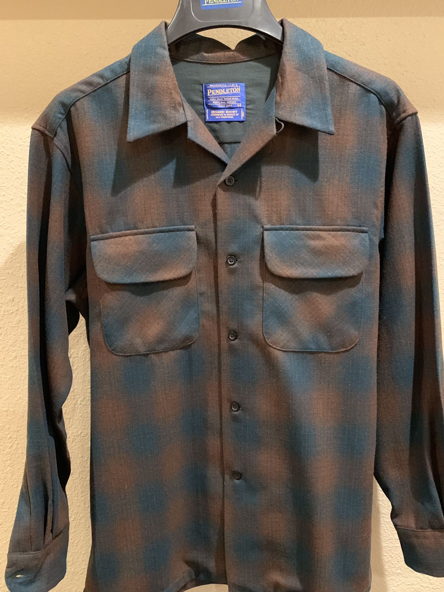 Pendleton board shirt (dark green and brown)