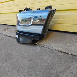 2020 Ram 1500 Headlight 