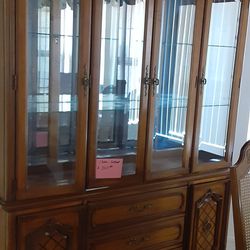 China Cabinet, Hutch/Display Case